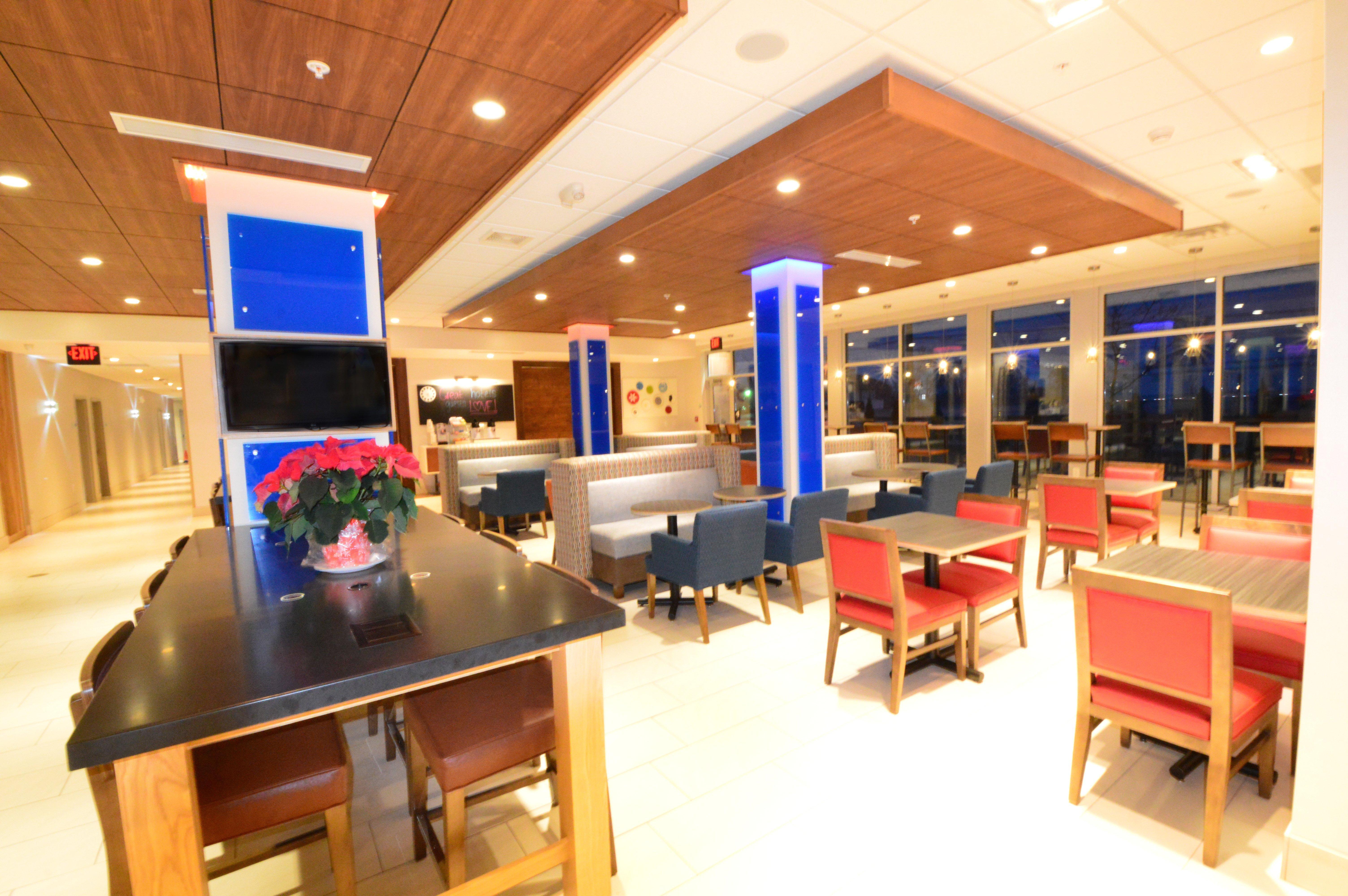 Holiday Inn Express & Suites Toledo West By Ihg מראה חיצוני תמונה